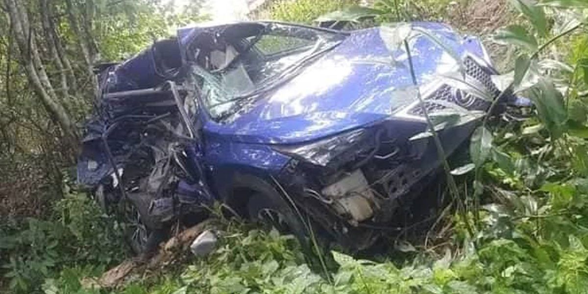 La voiture accidentée du comédien Cabrel Nanjip Nyamton