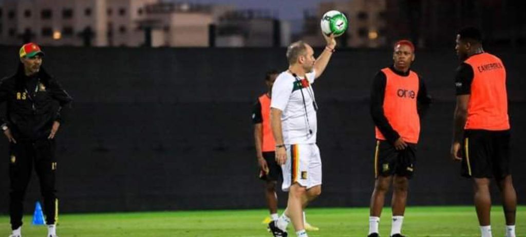 Instructions du Coach Migne aux Lions indomptables du Cameroun à Djeddah 